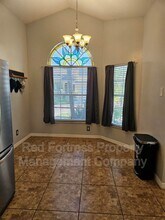 12290 Eagle Pointe Cir in Ft. Myers, FL - Foto de edificio - Building Photo