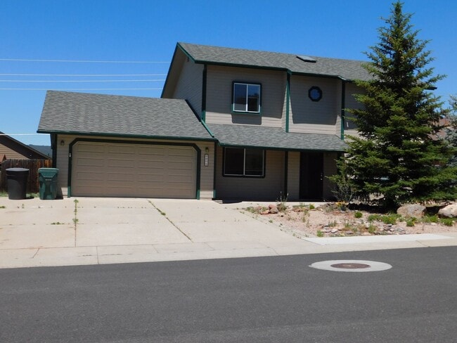 property at 3375 N Estates St