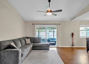 1034 Alderwood Way in Niceville, FL - Building Photo - Building Photo