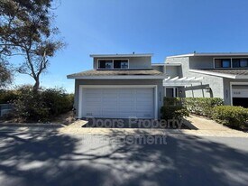 8039 Caminito Mallorca in San Diego, CA - Building Photo