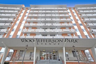 1800 Jefferson Park Ave in Charlottesville, VA - Building Photo