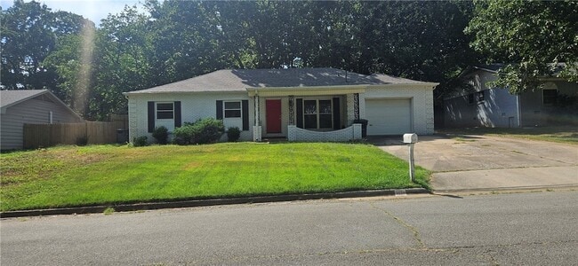 property at 2117 N Briarwood Ln