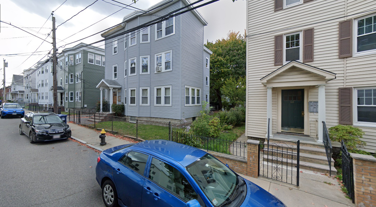 62 Brock St, Unit 1 in Boston, MA - Foto de edificio