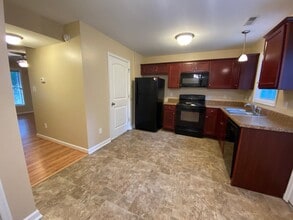 2952 Suburban Rd in Lynchburg, VA - Building Photo - Building Photo