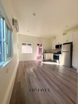 7413 Oak Park Ave in Los Angeles, CA - Building Photo