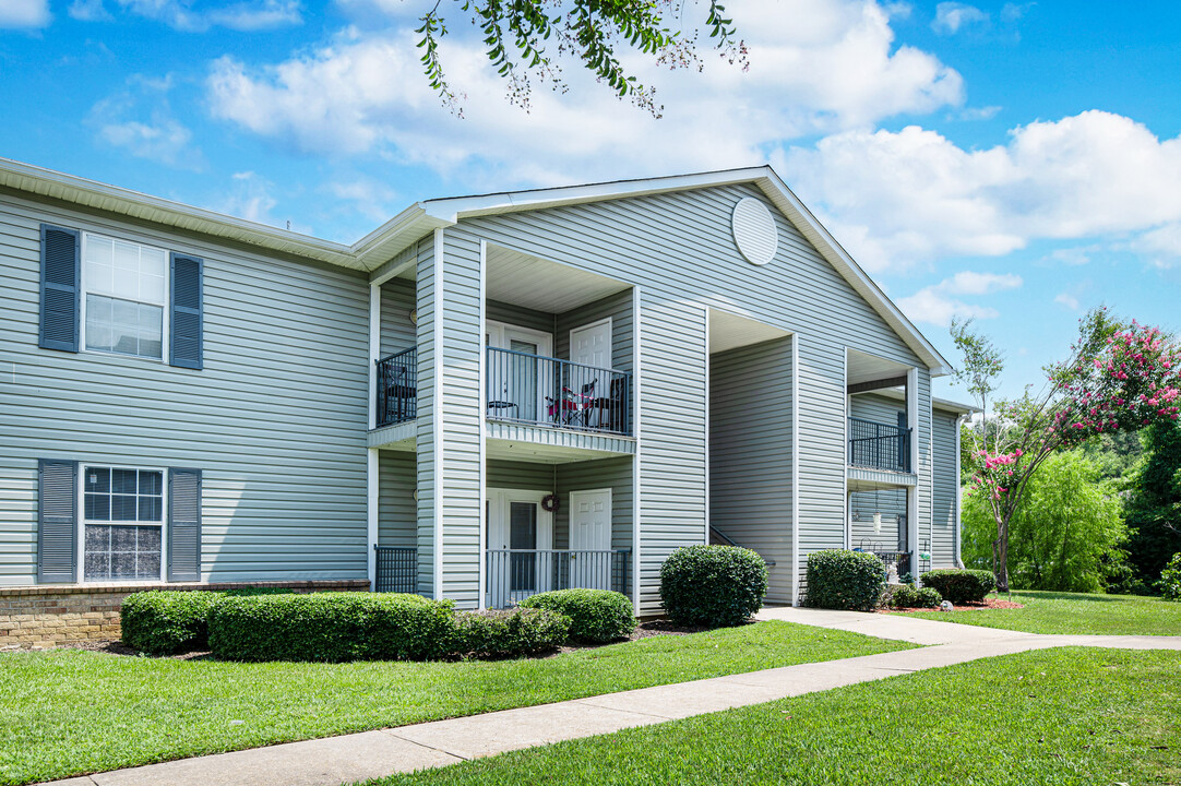 Graystone Hills in Jackson, MS - Building Photo