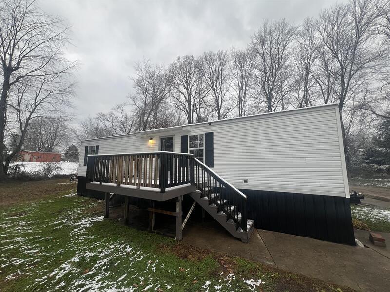 61 Riddle MHP in Scott Depot, WV - Building Photo