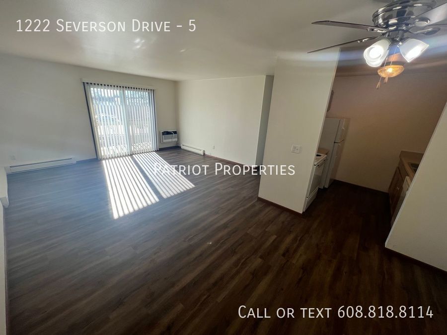 1222 Severson Dr, Unit 5 in Sun Prairie, WI - Building Photo