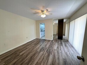 579 Green Springs Pl in West Palm Beach, FL - Building Photo - Building Photo