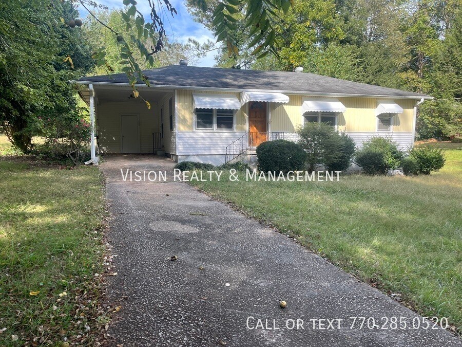 1148 Center St SW in Mableton, GA - Building Photo