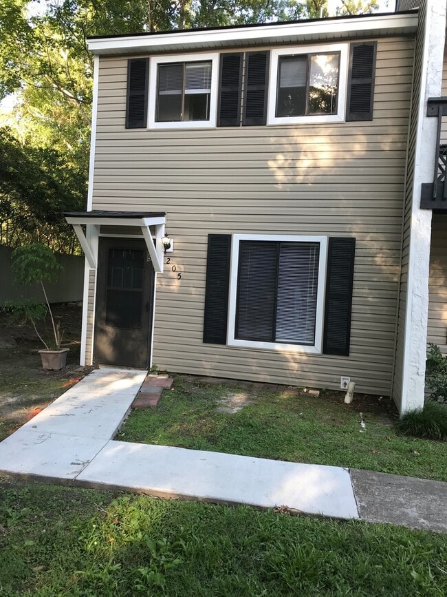 401 Golf Rd in Summerville, SC - Building Photo - Building Photo