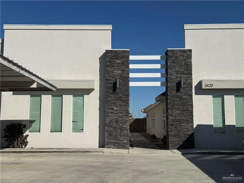 3420 Golden Nugget, Unit 3 in Edinburg, TX - Building Photo