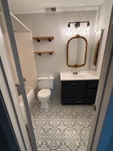 120 E Winchester Rd, Unit C in Libertyville, IL - Building Photo - Building Photo