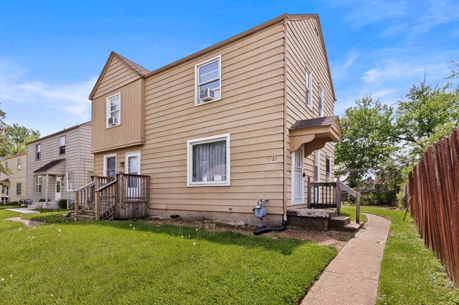 property at 1725 E Frankfort St