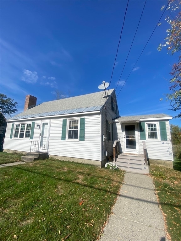 property at 7 W Main St