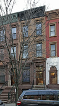 212 W 123rd St in New York, NY - Foto de edificio - Building Photo