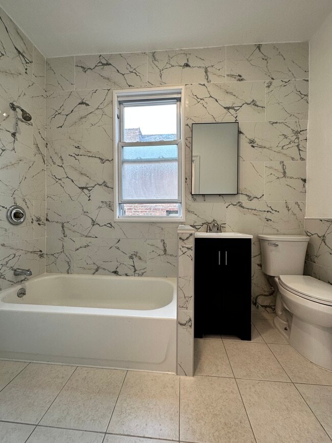 3280 Perry Ave, Unit 2 in Bronx, NY - Building Photo - Building Photo