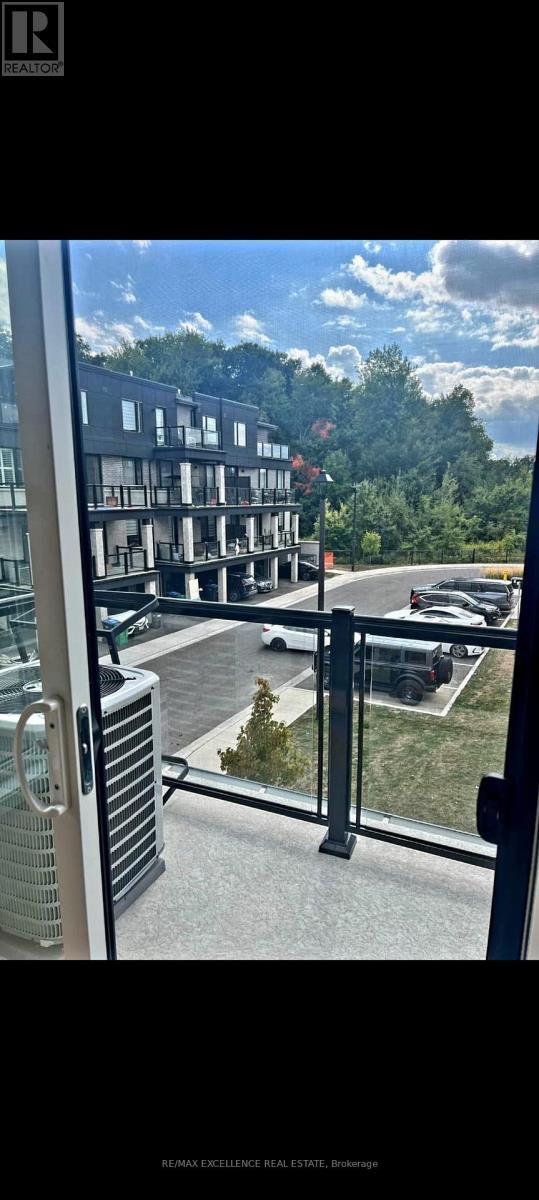 45 Knotsberry Cir in Brampton, ON - Building Photo - Building Photo
