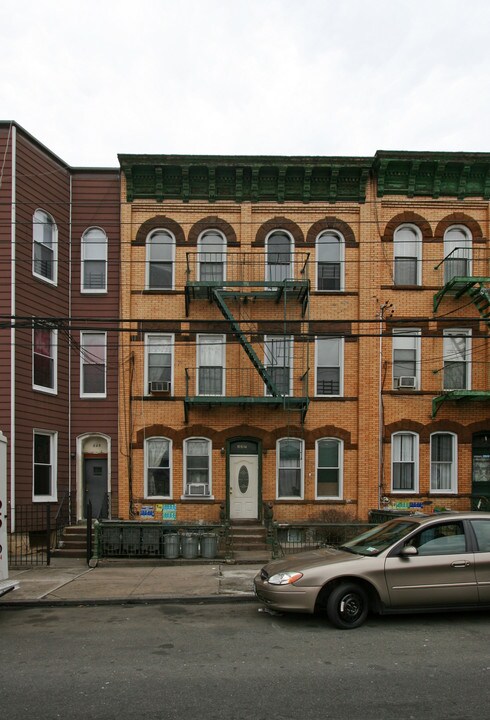 337 Grove St in Brooklyn, NY - Building Photo