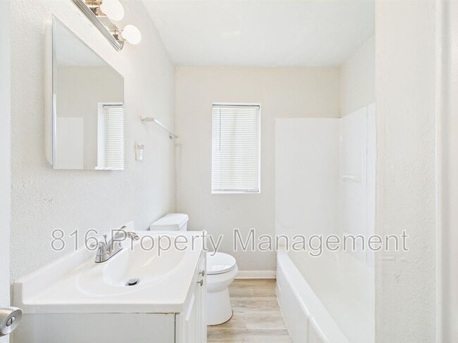 property at 1625 Washington Blvd