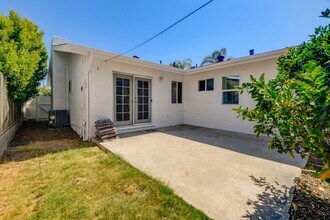 1158 Thomas Ave in San Diego, CA - Building Photo - Building Photo