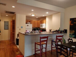 1406 Beacon St, Unit 2 in Brookline, MA - Building Photo - Building Photo