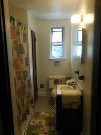 606 Washburn Ave photo'