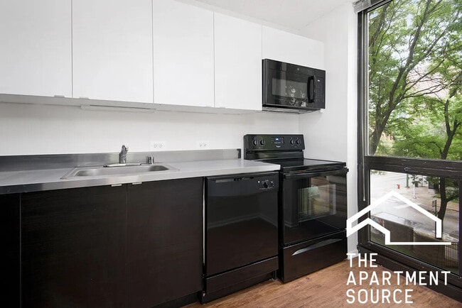 property at 1000 N La Salle Dr