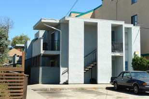 810 60th St Apartments