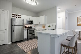 The Brodie in Austin, TX - Foto de edificio - Building Photo