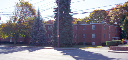 433 Sea Street in Quincy, MA - Foto de edificio - Building Photo