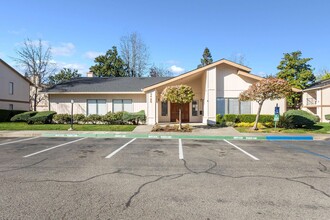 Camino Creek in Rohnert Park, CA - Building Photo - Building Photo