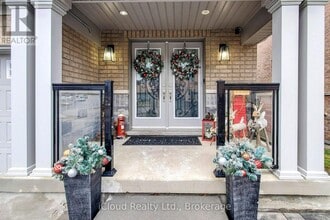 280 Miller Park Ave in Bradford West Gwillimbury, ON - Building Photo - Building Photo