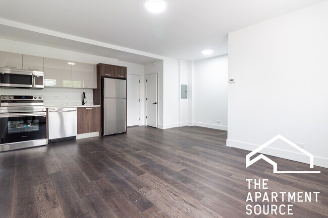 1553 W Hollywood Ave in Chicago, IL - Building Photo - Building Photo