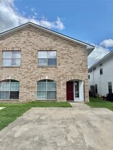 10618 Pine Landing Dr in Houston, TX - Building Photo - Building Photo