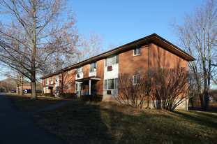 Crestwood Park I Apartments