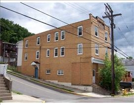 838 Ridge Ave in Mckees Rocks, PA - Building Photo