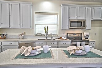 15810 Hollow Rock Dr in Houston, TX - Foto de edificio - Building Photo