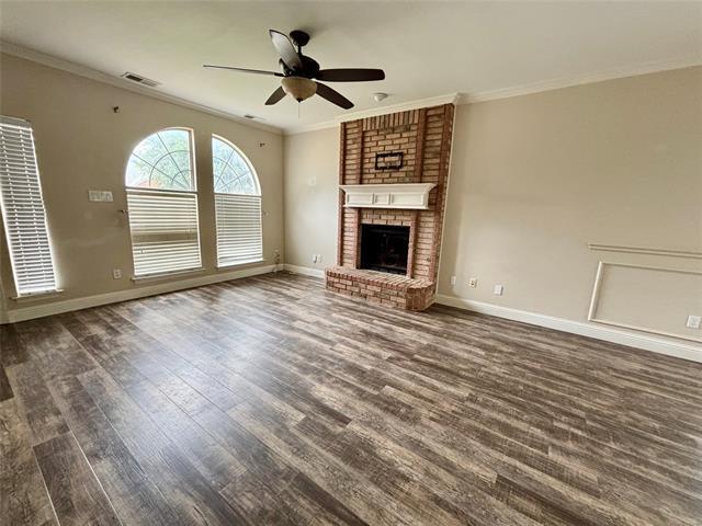 2245 Tiffany Glenn Ct in Bedford, TX - Building Photo - Building Photo