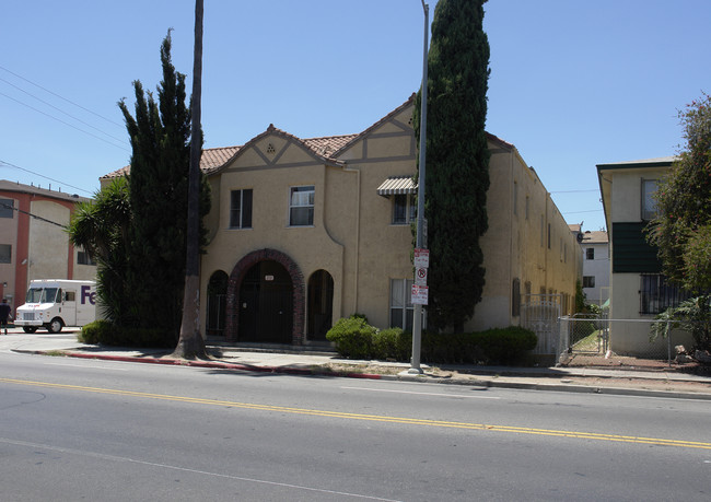 201 N Normandie Ave in Los Angeles, CA - Building Photo - Building Photo