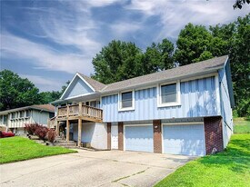 5510 NW Seminole Dr in Kansas City, MO - Building Photo