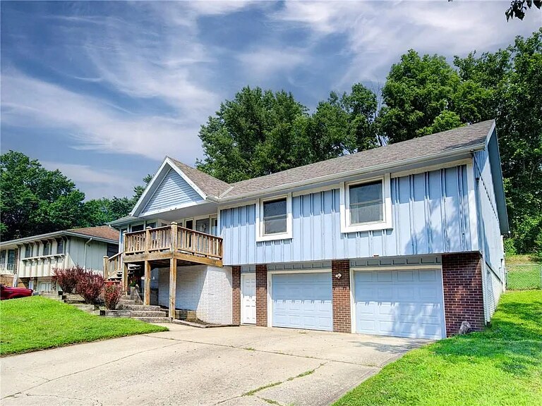 5510 NW Seminole Dr in Kansas City, MO - Building Photo