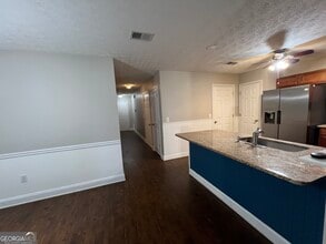 333 Tara Commons Cir in Loganville, GA - Foto de edificio - Building Photo