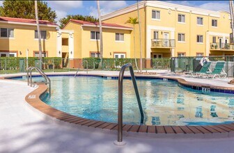 12625 SW 91st St, Unit 209 in Miami, FL - Building Photo - Building Photo