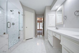 11918 Glenway Dr in Houston, TX - Building Photo - Building Photo