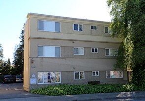 226 Albion Ave Apartments