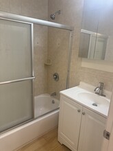 1096 Cambridge St, Unit 1096 in Cambridge, MA - Building Photo - Building Photo