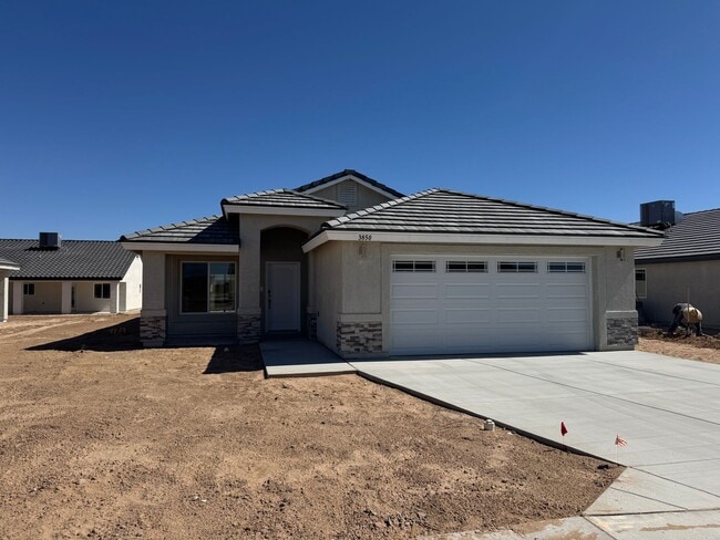 3850 Santa Sophia St in San Luis, AZ - Building Photo - Building Photo