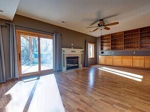 522 E McArthur Dr in Springfield, MO - Building Photo - Building Photo