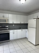 8261 NW 5th Terrace in Miami, FL - Building Photo - Building Photo